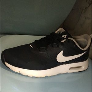 Black Nike Air Max Thea Size 7 1/2